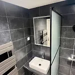 Accueillant Pour 6 Avec Balcon Et Parking Proche Des Pistes - Fr-1-814-160