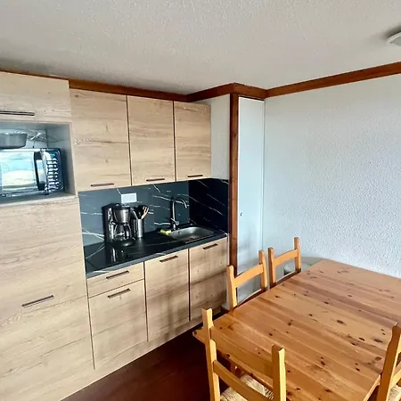 Accueillant Pour 6 Avec Balcon Et Parking Proche Des Pistes - Fr-1-814-160
