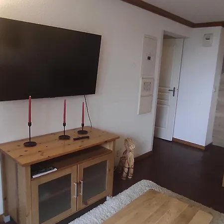 Accueillant Pour 6 Avec Balcon Et Parking Proche Des Pistes - Fr-1-814-160 *