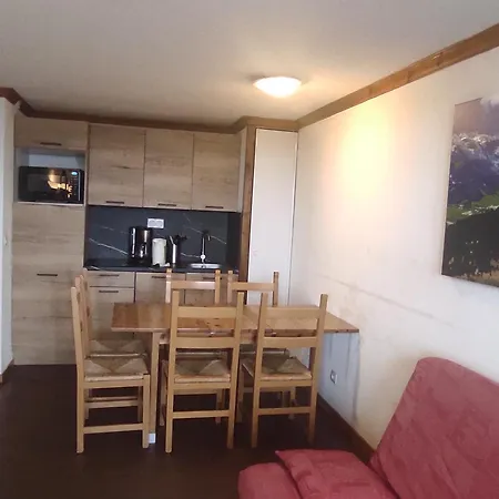 Accueillant Pour 6 Avec Balcon Et Parking Proche Des Pistes - Fr-1-814-160 * Super Besse