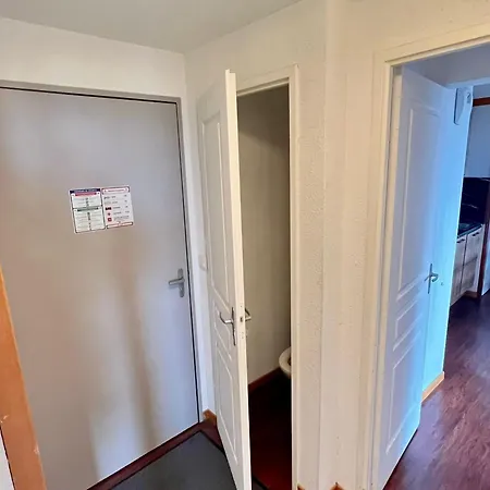 Accueillant Pour 6 Avec Balcon Et Parking Proche Des Pistes - Fr-1-814-160 *