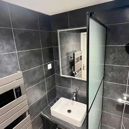 Accueillant Pour 6 Avec Balcon Et Parking Proche Des Pistes - Fr-1-814-160