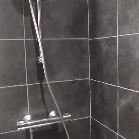 Accueillant Pour 6 Avec Balcon Et Parking Proche Des Pistes - Fr-1-814-160 * Vassiviere (Puy de Dome)